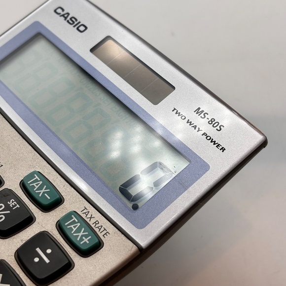 Casio MS-80S Two Way Power Solar Digital Calculator - Picture 10 of 11